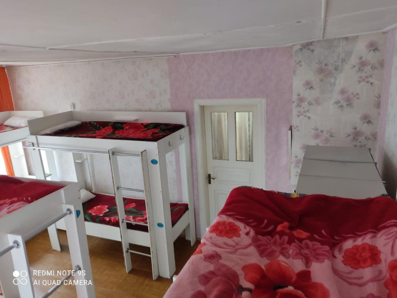Hostel "Ormanova" อัลมาตี ภายนอก รูปภาพ